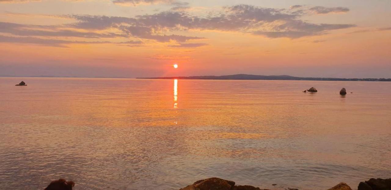 Apartment Melani Vir Εξωτερικό φωτογραφία