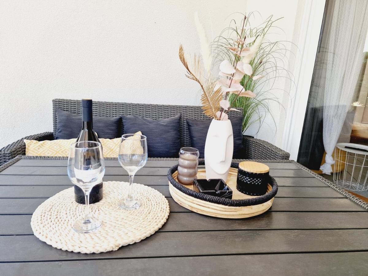 Apartment Melani Vir Εξωτερικό φωτογραφία