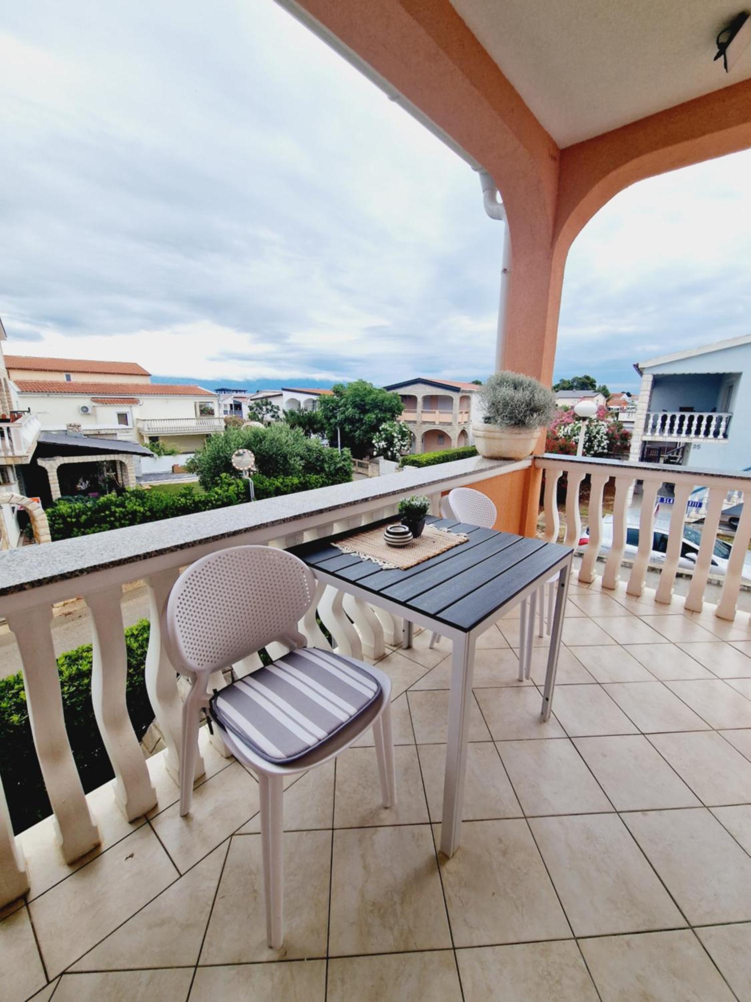 Apartment Melani Vir Εξωτερικό φωτογραφία
