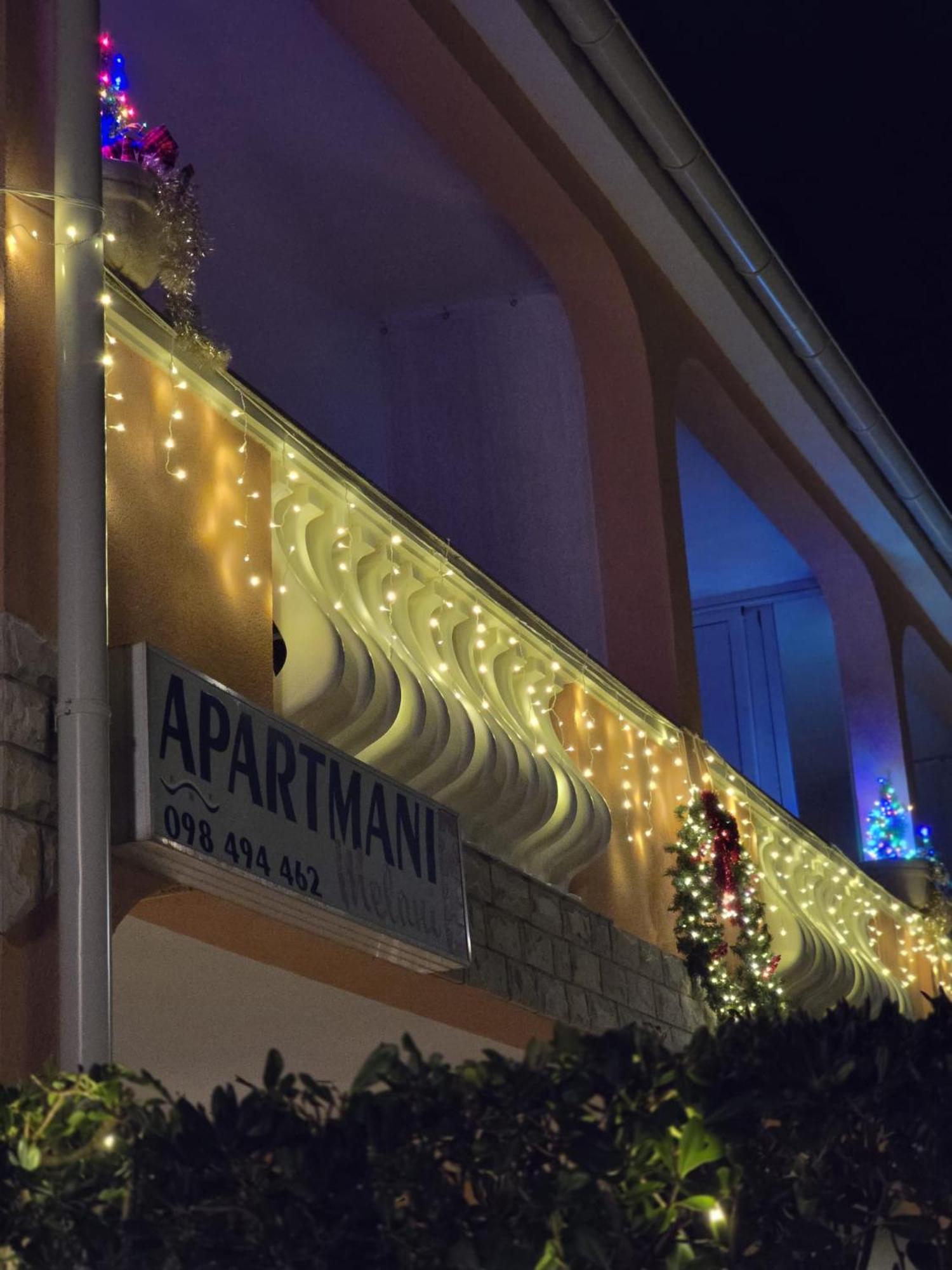 Apartment Melani Vir Εξωτερικό φωτογραφία